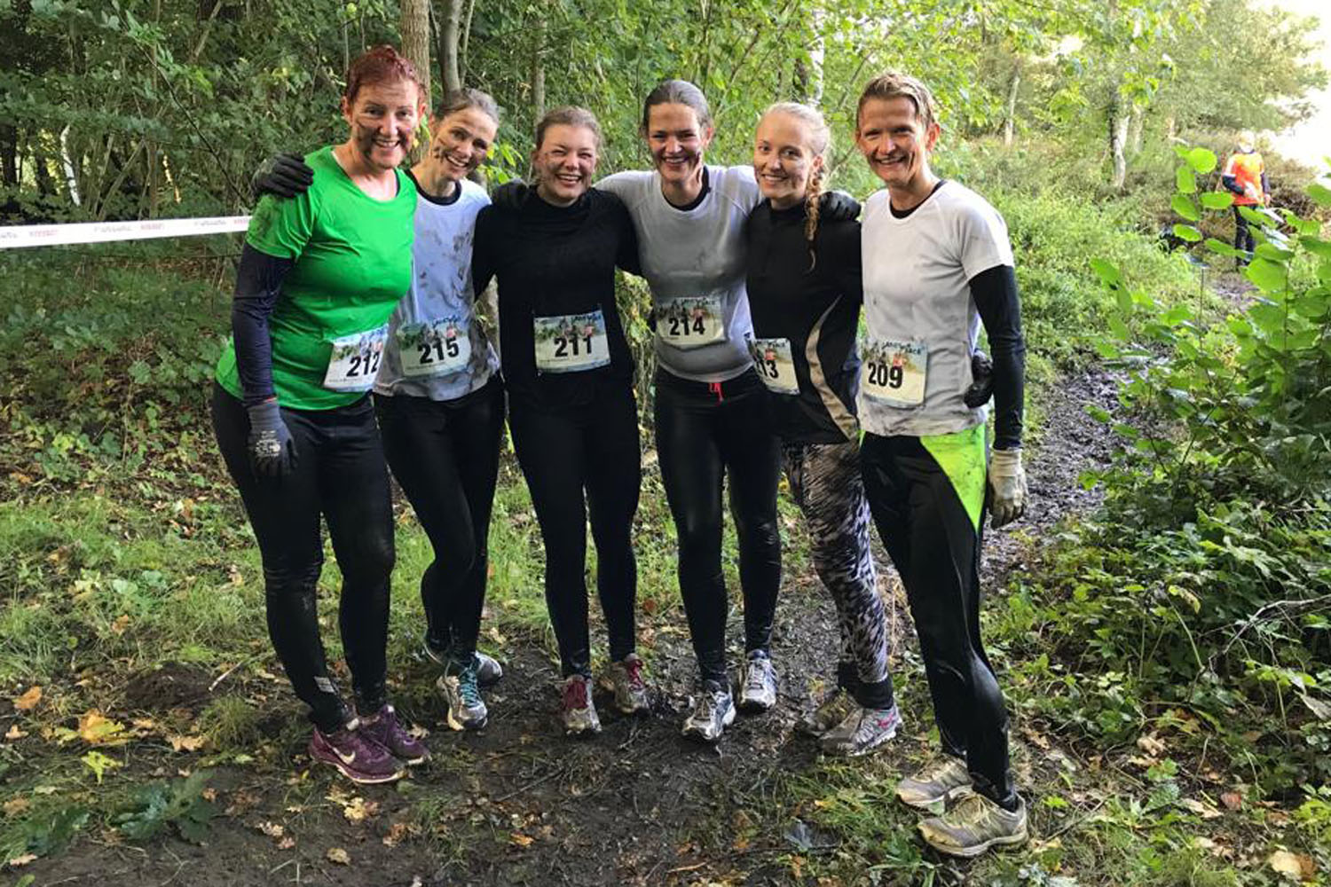 Kiro-kvinder til Mud Race